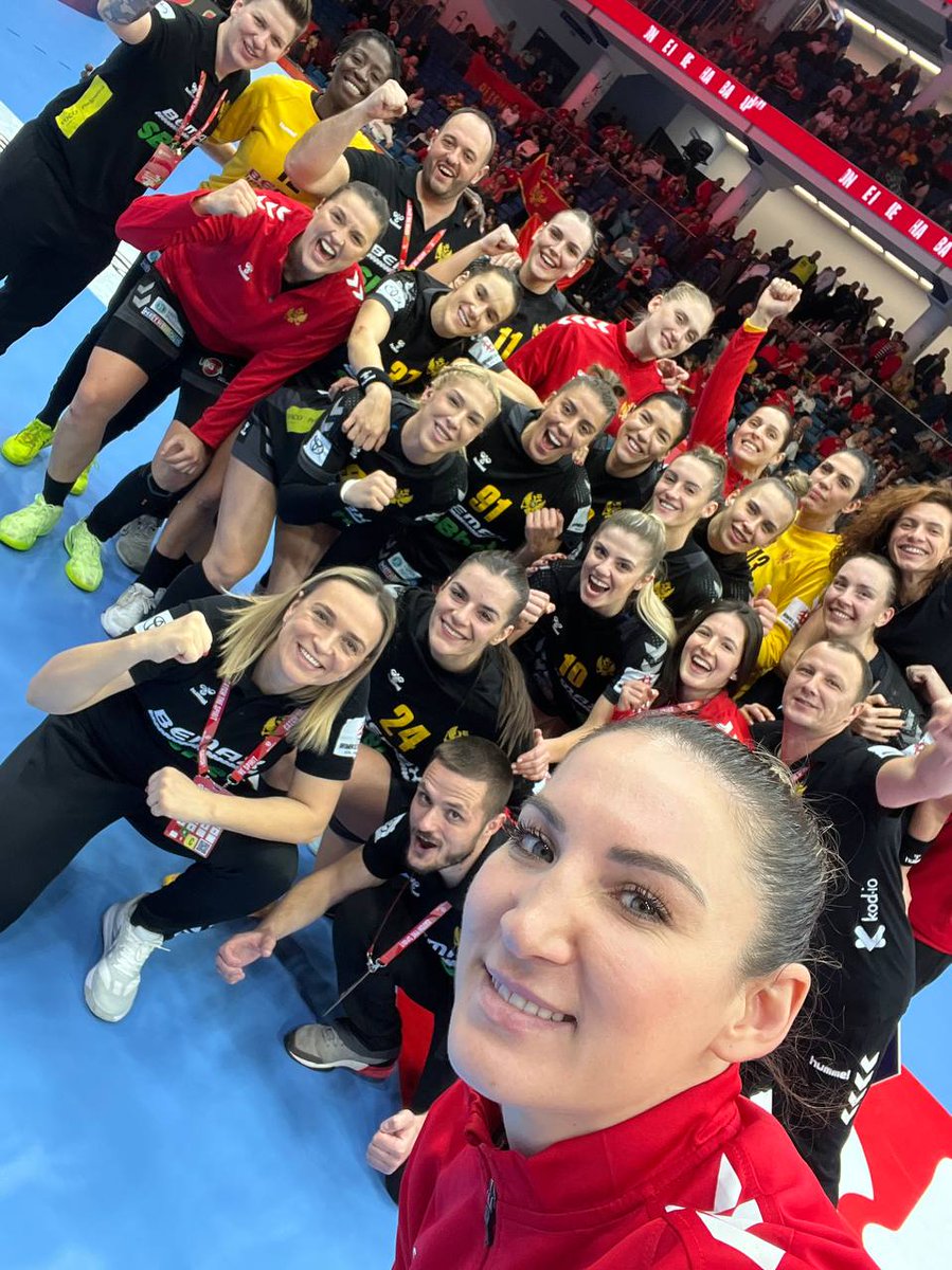 🇲🇪📸🤩

#catchthespirit #ehfeuro2024 <a href="/rukometnisavez/">Rukometni Savez Crne Gore</a>