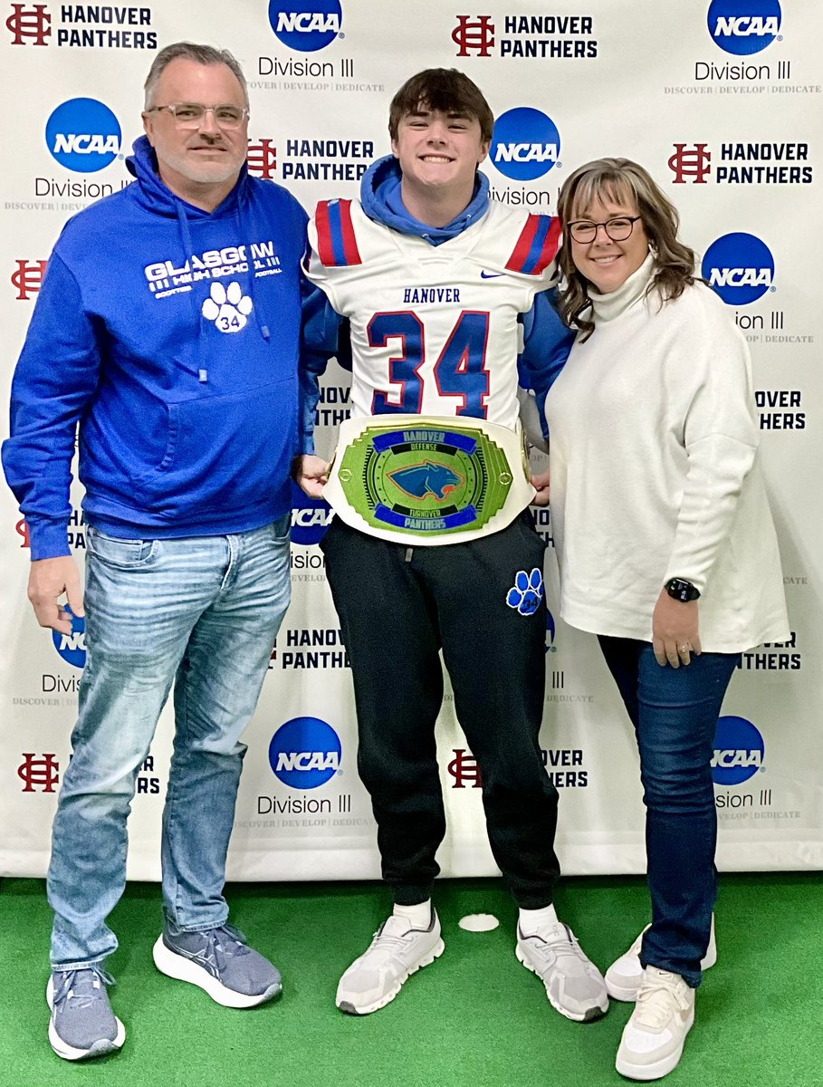 itz_maxlee's tweet photo. After a great visit and talk with @MTHEO12 I am excited to announce that I have received an offer offer from @HanoverFTBL!

@DLCoach_Danford @CoachKunselman @Coach_Rankin @NateInSports @GHSScottieSport @CoachTyAesch https://t.co/bogND1ShJi