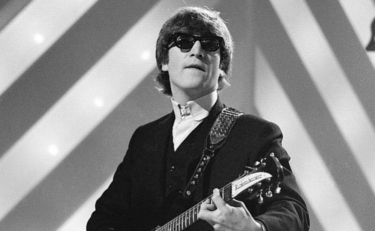 8 de diciembre. Cambio de avatar y header. #BeatlesForever #JohnLennon