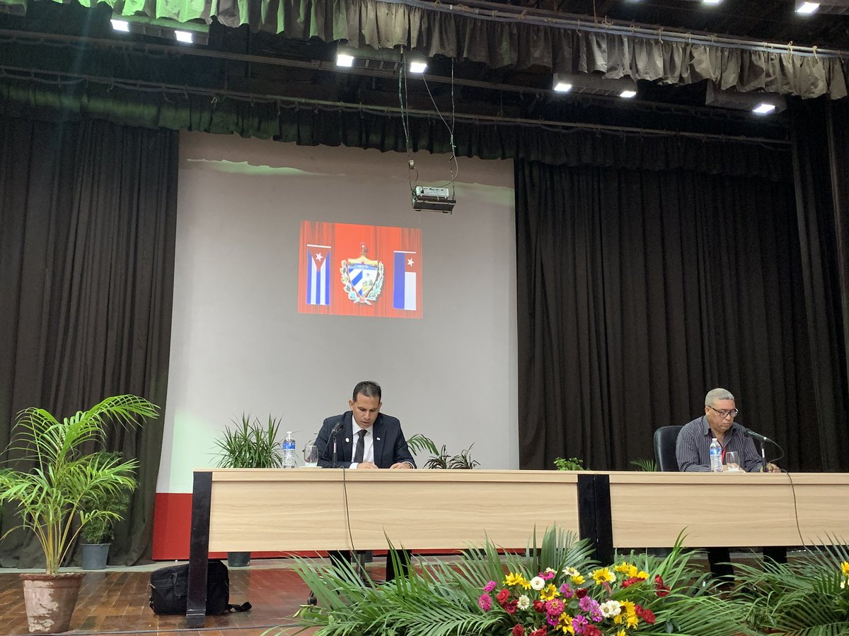 LuisAlcidesVaz1's tweet photo. Participamos jóvenes delegados en Sección Extraordinaria Asamblea Municipal de Poder Popular en Las Tunas #TareaDeGrandes #UCMLT #PorLasTunasLaVictoria https://t.co/5Q7BmQjPB7