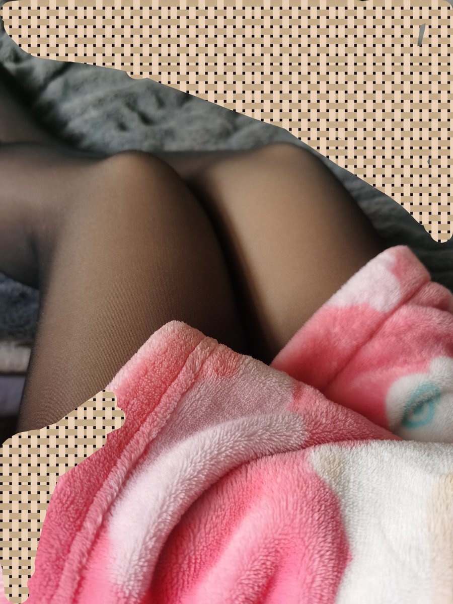 腿腿
还是更喜欢我的粉色睡袍
#黑丝 #睡袍