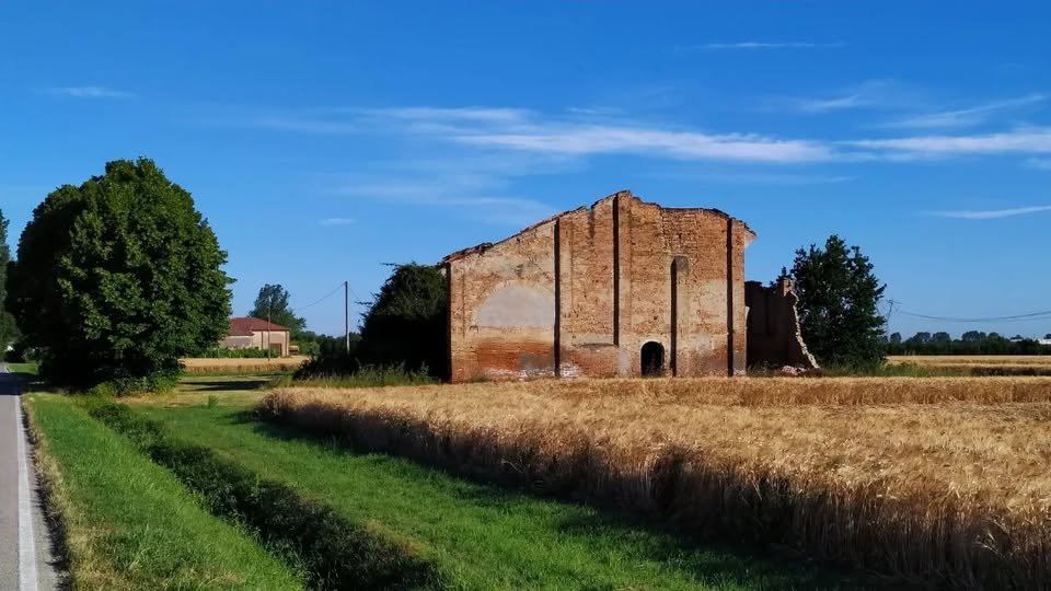 Percorrendo l'Anello dei Borgia non incontriamo solo delizie estensi e musei, ma anche suggestivi ruderi agricoli, degni di un museo del mondo rurale a cielo aperto
spreaker.com/episode/l-anel…
#anellodeiborgia #cicloturismo #bicicletta #bicycletourism #museoacieloaperto