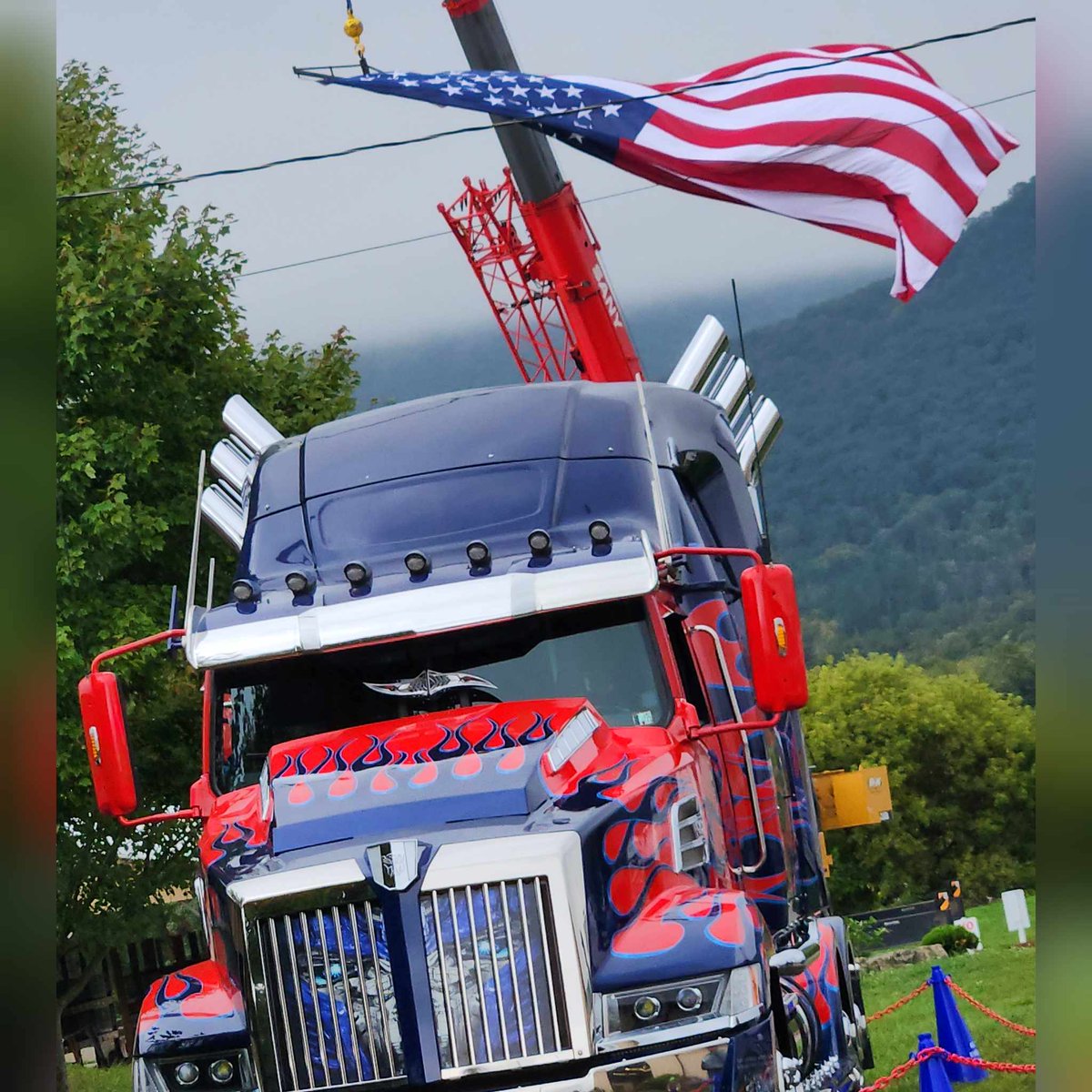 Optimus_Is_Here's tweet image. "If your actions inspire others to dream more, learn more, do more and become more, you are a leader." 

#optimusishere #teamprime #riseabove #leader #hero #transformers #inspiring