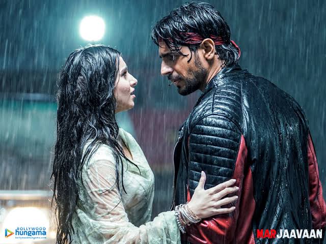 Lylis1792's tweet image. Film ini hujan nya hujan duka, karena endingnya gk membahagiakan😩😭
#Marjavaan