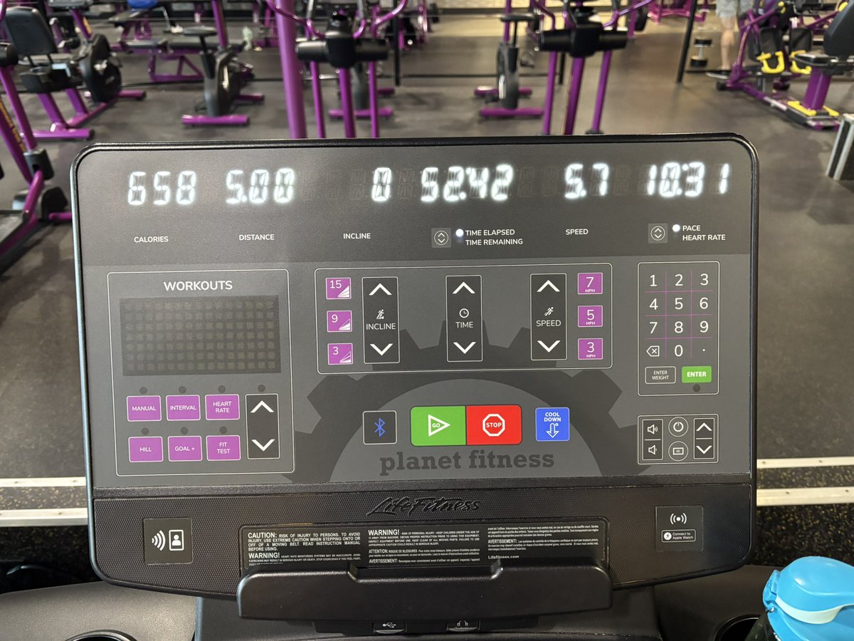 Chowdaheads2's tweet photo. “Anything is possible!” #sundaytraining #halfmarathon https://t.co/tumffRqUjT
