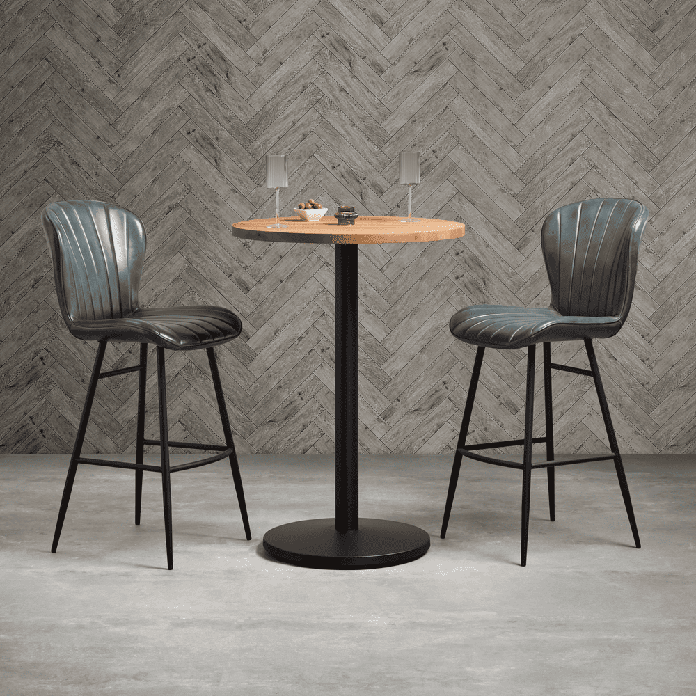 ProCatering's tweet photo. Featuring a striking seashell design, the Pro Catering Bar Stool which will add luxurious style to any bar or dining area. With genuine leather upholstery, the elegant, tapered back and seat provide ultimate comfort. Available in 3 colours - Steel Grey, Claret Red, Pecan Brown https://t.co/dYVEAHvbpE