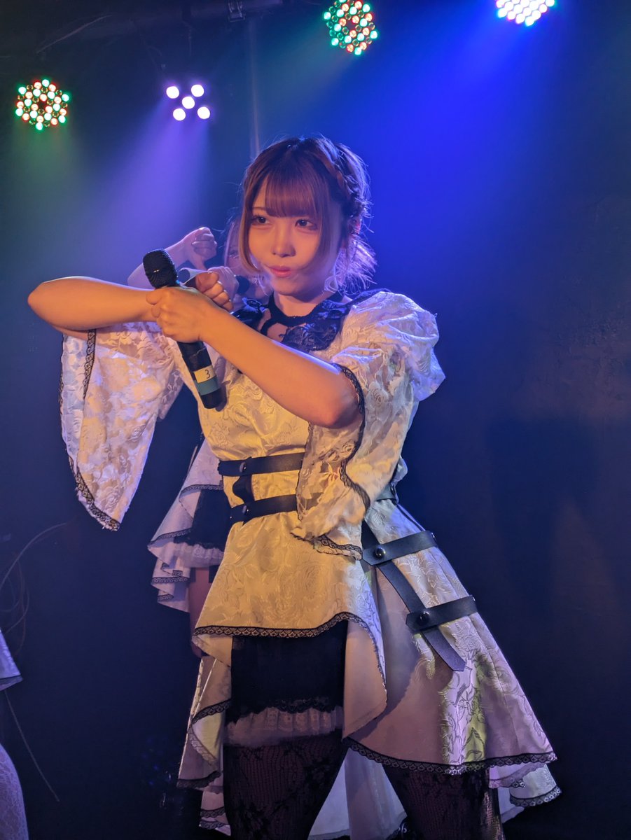 taka_lp1230's tweet photo. 12月8日 #FUTURELIVE #KLANGRAYZ #マジョリティアラ #楪葉琳々佳 #りりかのおまじない https://t.co/IlDoKEIEdi