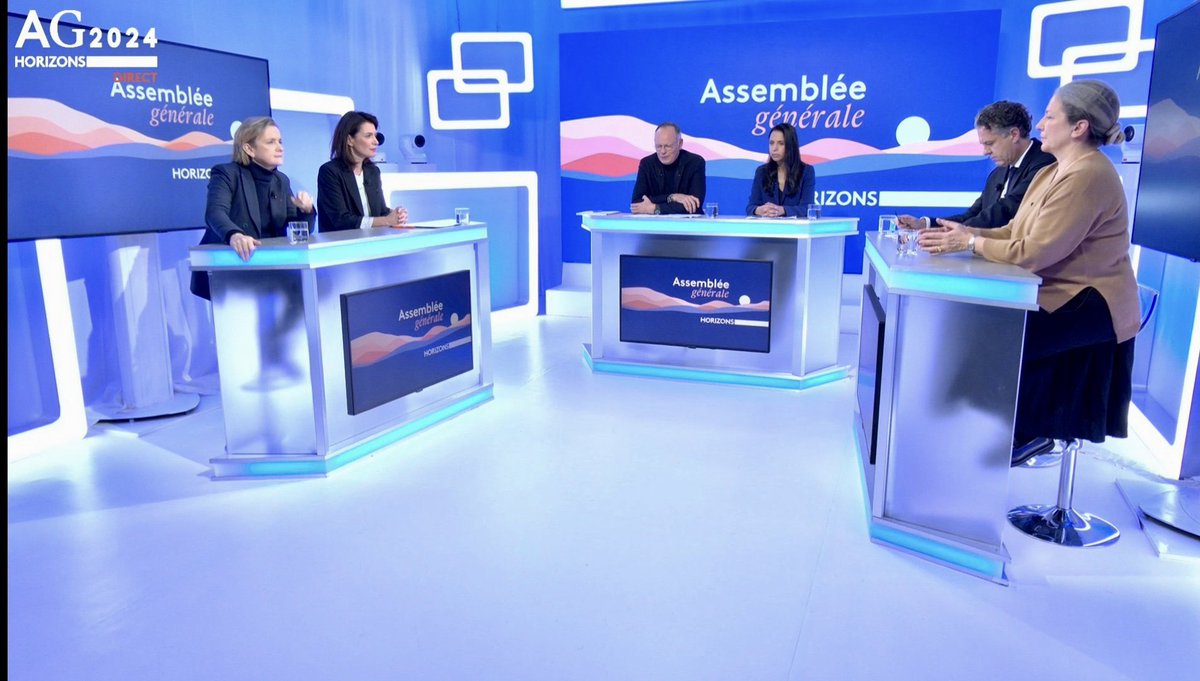 EricBerlivet's tweet photo. Première Assemblée générale d’@HorizonsLeParti, menée avec brio par @EPhilippe_LH et les représentants de notre formidable équipe !  
Une nouvelle étape majeure dans la vie de notre famille politique est franchie. Place désormais à la montée en puissance ! 🚀 https://t.co/5q5fTdLkWF