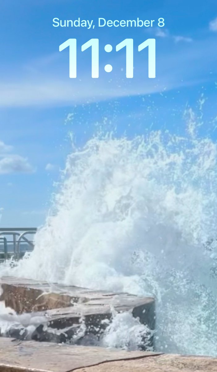 OptimisticXRP's tweet photo. #1111 #goldentimeline #wavegang 🏄🏼‍♂️🌊 https://t.co/XehFLyFoMb