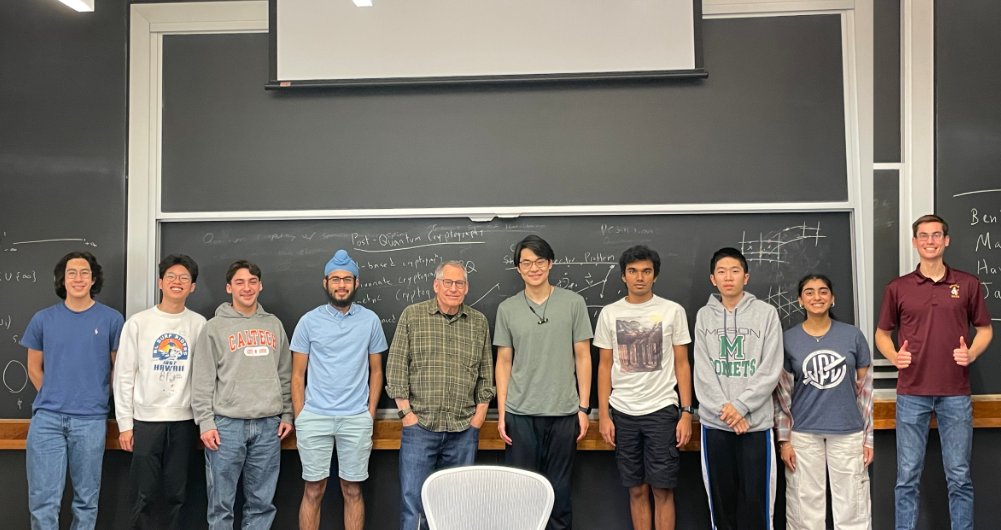 preskill's tweet photo. We had so much fun in my first-year seminar “Quantum information science today and tomorrow;” I was blown away by the brilliance and enthusiasm of the students. L to R: Toby, Joel, Mitchell, Hardit, me, Max, Amudhan, Jason, Priyanka, Benjamin (all freshmen @Caltech). https://t.co/Ab6VsflkI0
