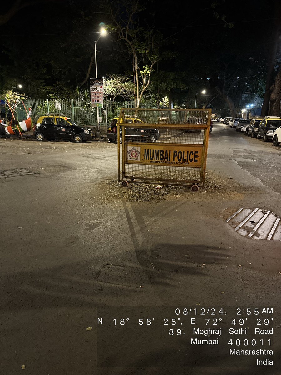 Huge pothole in the middle of cross roads at Agripada  on the corner of baby garden  just Opp the gate of St. Joseph's convent school needs urgent repair <a href="/mybmcWardE/">WARD E BMC</a> <a href="/mybmc/">माझी Mumbai, आपली BMC</a> <a href="/RoadsOfMumbai/">Roads of Mumbai</a>