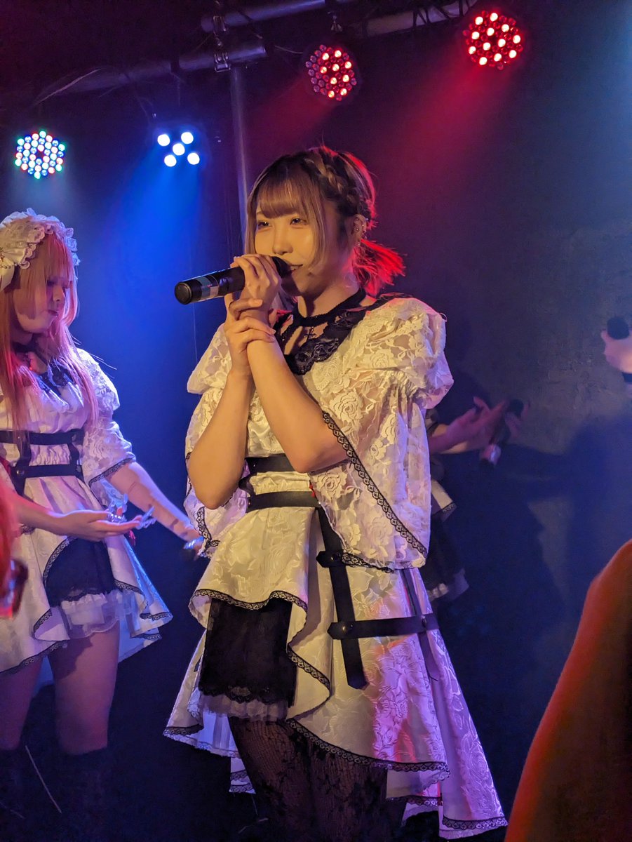 taka_lp1230's tweet photo. 12月8日 #FUTURELIVE #KLANGRAYZ #マジョリティアラ #楪葉琳々佳 #りりかのおまじない https://t.co/IlDoKEIEdi