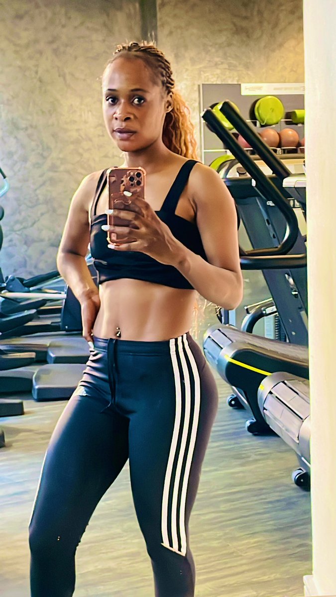 Linosi4's tweet photo. The goal is to be healthy, being in shape is a bonus 🤗 https://t.co/1ST8w8Hibo