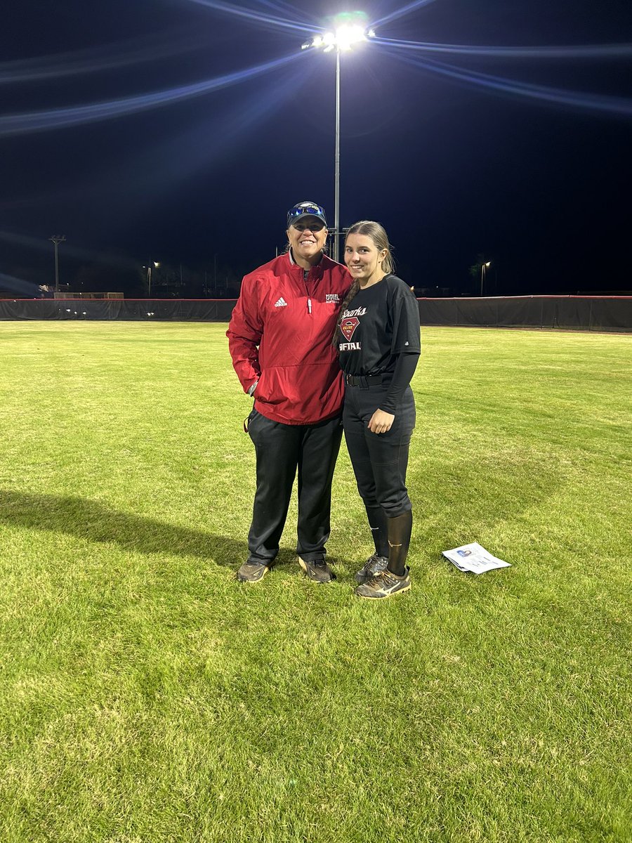 Miranda Moore tweet media