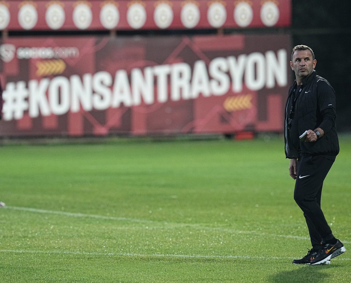 Üst üste 15 deplasman galibiyeti.
5. Yıldız ve Ambargo seninle gelecek her şeyin en güzelini hakeden hocam.