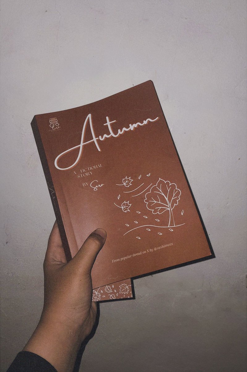 iniochiya's tweet photo. Baru nyampe rumah jam 15.00 langsung excited parah liat paket #FallForAutumn udah nyampe 😭 jam 16.00 mulai baca gak kerasa bjirrr jam 23.35 beres 🫵😃 tanggung jawab mba @sushitrusts 🥹🩶  semoga dikesempatan jatuh cinta seumur hidup ini, gue juga bisa dapet cinta ky Ron Shasa. https://t.co/fpnpmZTH4U