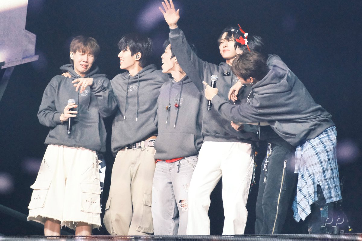 ppispoppy's tweet photo. 241208 INFINITE 15TH ANNIVERSARY
CONCERT <LIMITED EDITION> in Seoul D-3

#인피니트 #INFINITE
#15TH_ANNIVERSARY_CONCERT
#LIMITED_EDITION https://t.co/obDPJGT9Mw