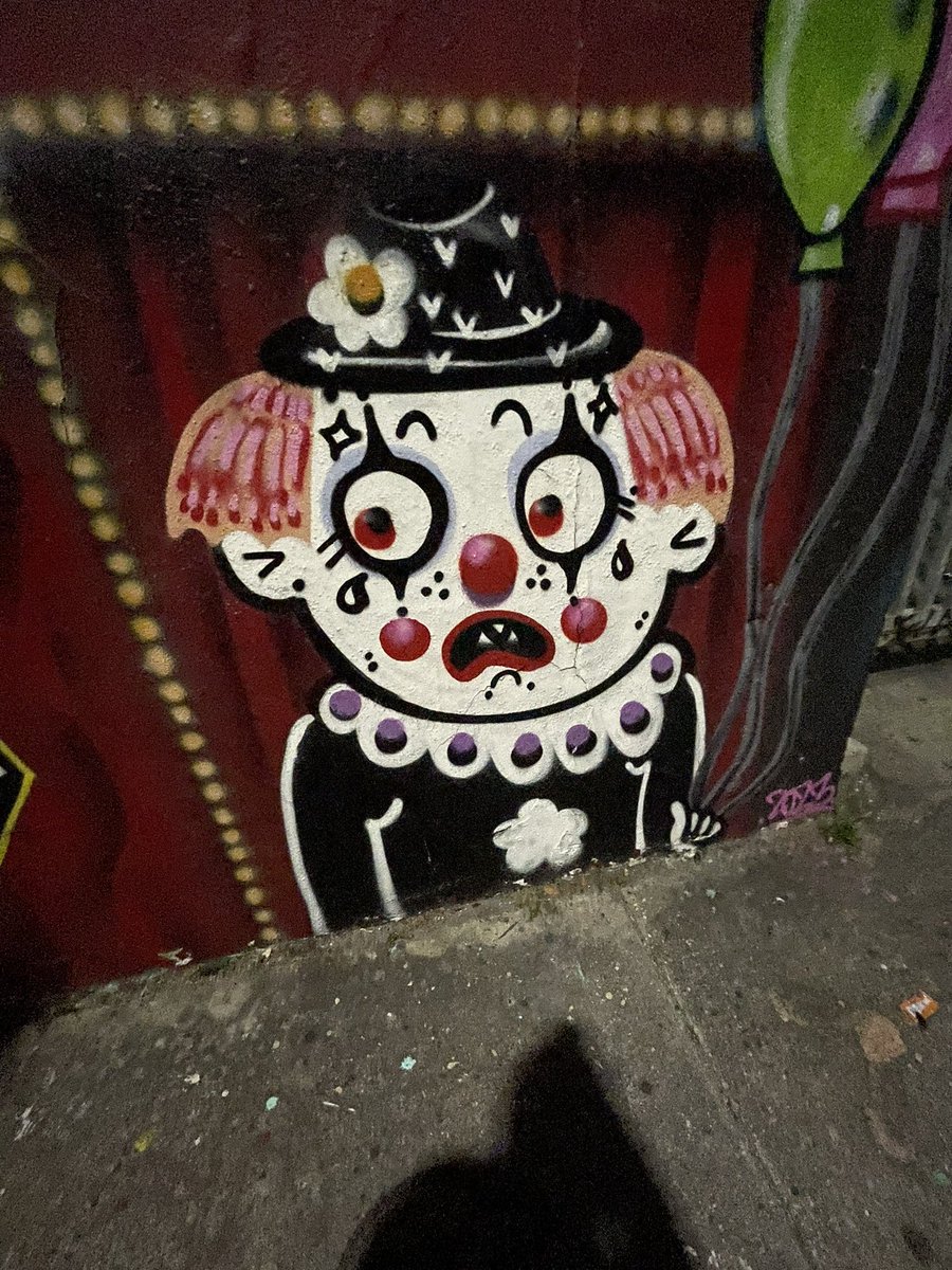 frankortegaaa's tweet photo. what da dog doing https://t.co/u5H8kwklMU