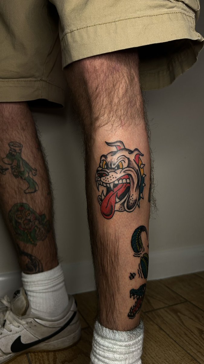 frankortegaaa's tweet photo. what da dog doing https://t.co/u5H8kwklMU