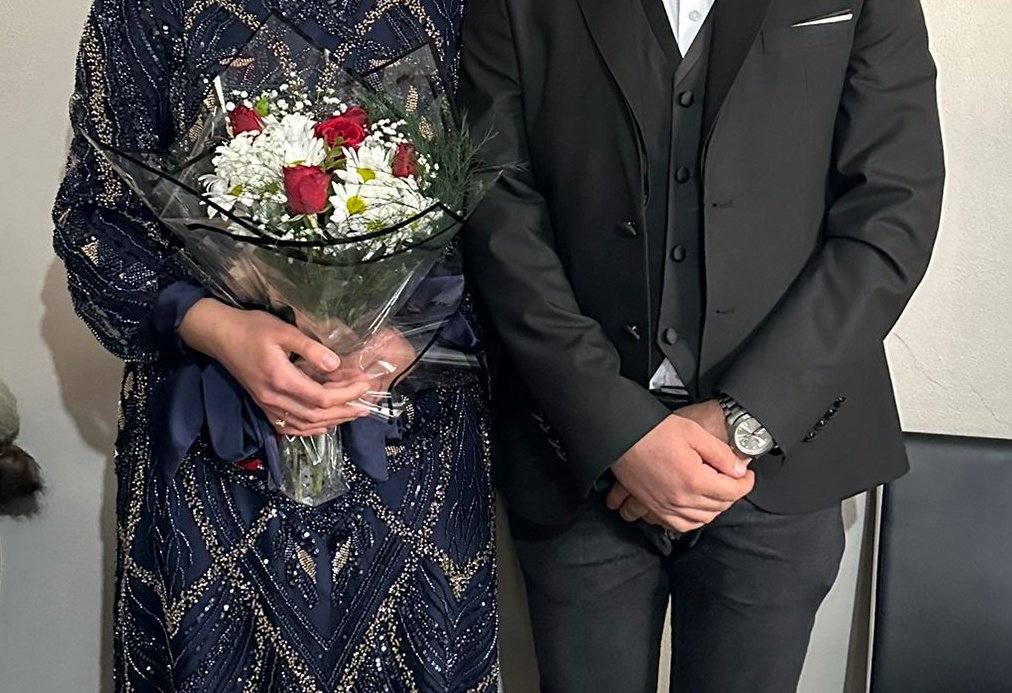 bsvrr's tweet photo. Ben bugün 10 gündür tanıdığım adamla nişanlandım
(GERÇEKTEN BİR ANDA OLUYORMUŞ) https://t.co/eZOpFw2fr1