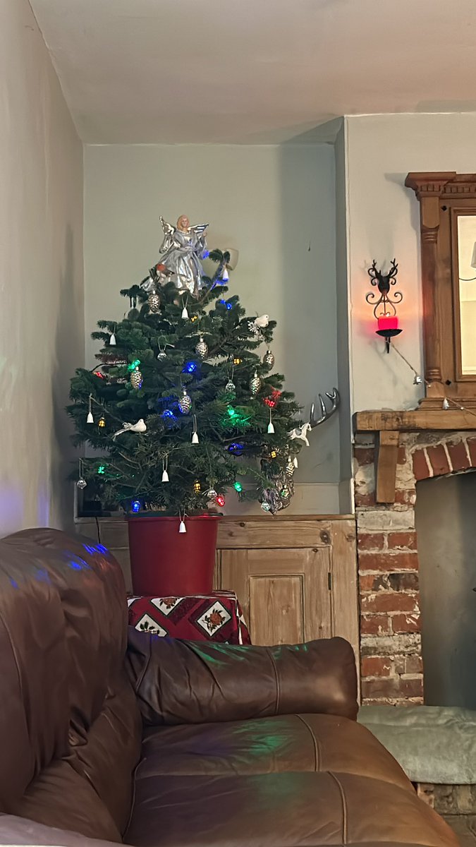 Kate Frances Baker tweet media