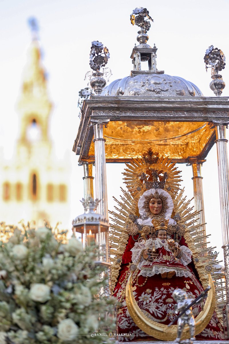 SETEFILLA REINA SEVILLA 
#TDSCofrade #IICongresoHdadesSevilla