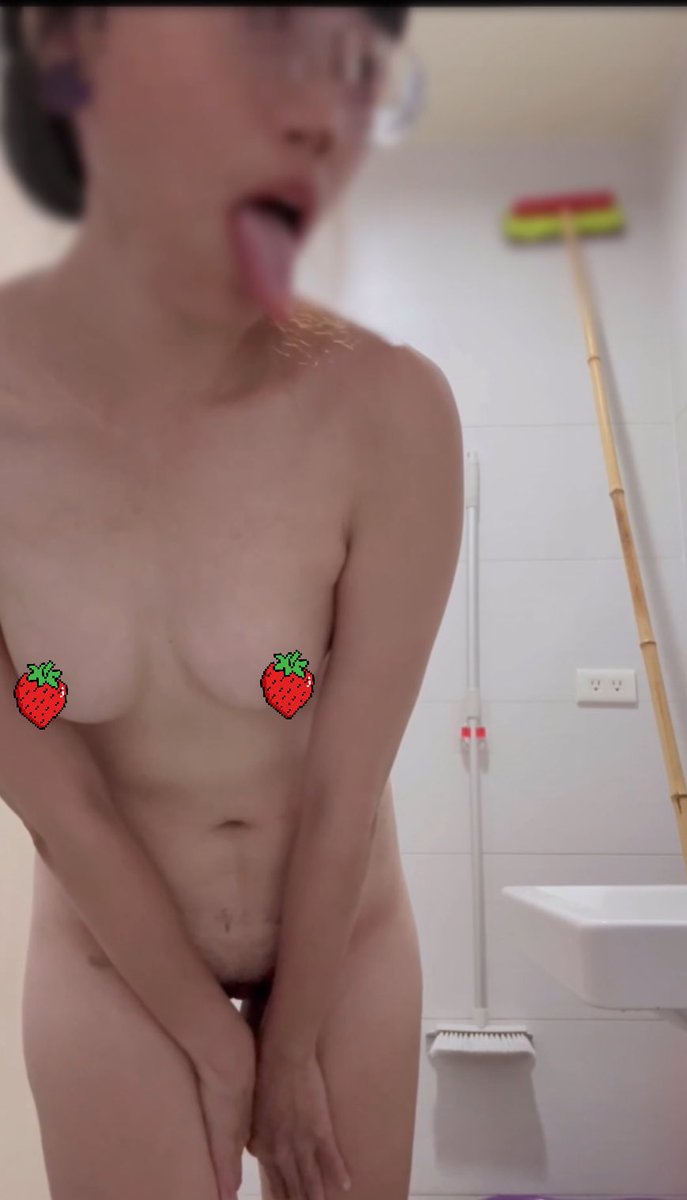 今天跑回去補習班看看老師們
心血來潮跑去廁所把自己弄濕😳😳 https://t.co/lmB04PeoRg