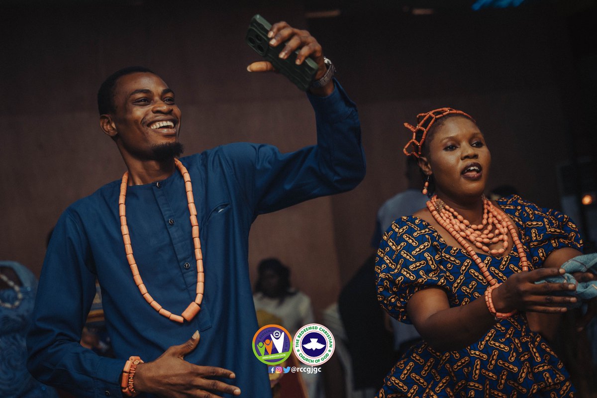 rccgjgc's tweet photo. Lord, You are good and Your mercy endureth forever and ever, Your power is greater than anything
Because of Your grace, I have life everlasting and more abundantly.
Lord, You mean everything to us.
#rccgjgcyouthchurch #abuleegba #YP18 #RCCGWorldwide #DecemberThanksgivingService https://t.co/99HKw3DASM