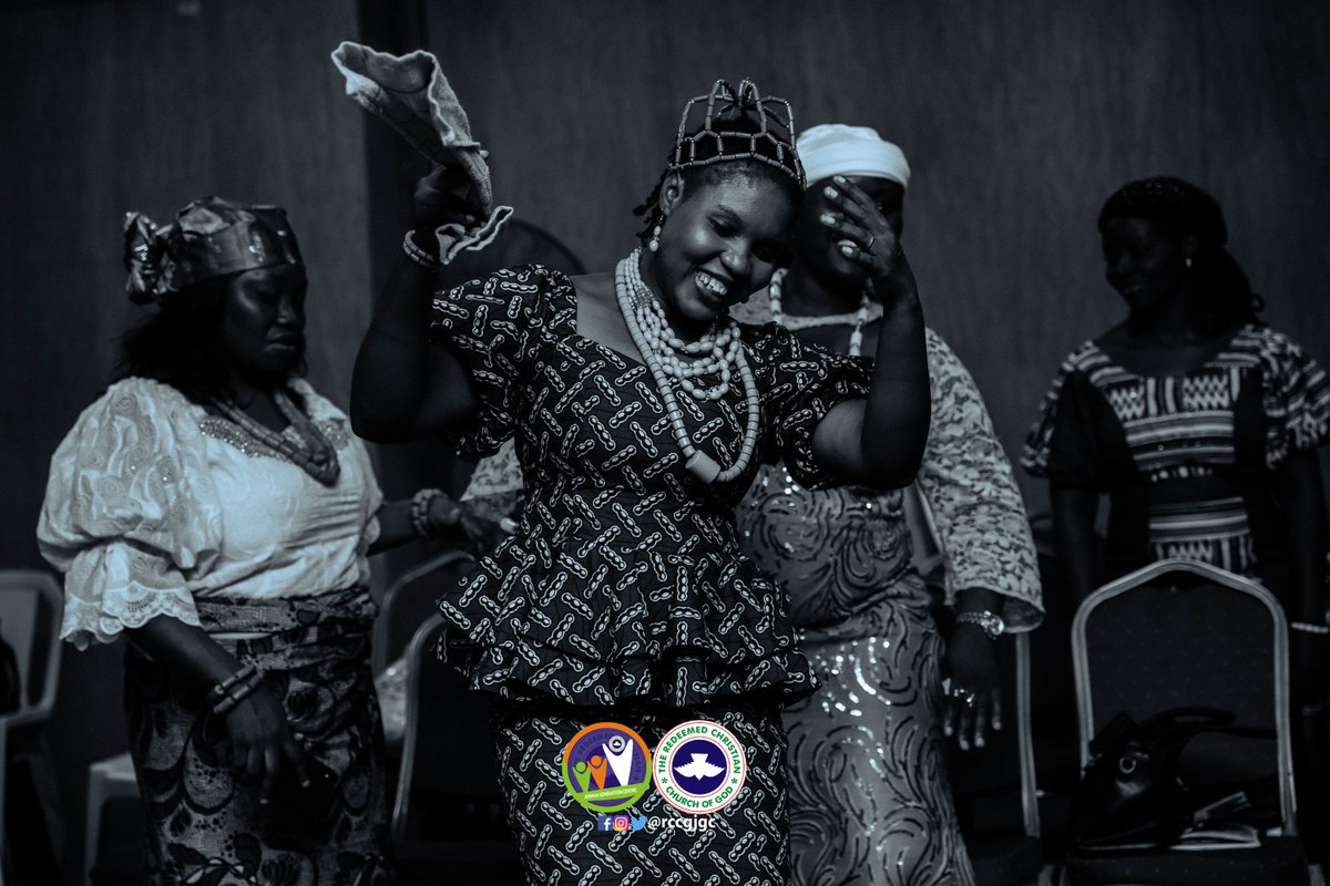 rccgjgc's tweet photo. Lord, You are good and Your mercy endureth forever and ever, Your power is greater than anything
Because of Your grace, I have life everlasting and more abundantly.
Lord, You mean everything to us.
#rccgjgcyouthchurch #abuleegba #YP18 #RCCGWorldwide #DecemberThanksgivingService https://t.co/99HKw3DASM