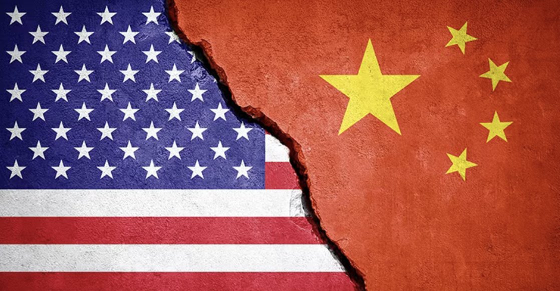 Crypto_and_co's tweet photo. 🇺🇸 Les nouvelles sanctions américaines restreignent l’exportation de puces HBM essentielles pour l'IA, ainsi que 24 outils de fabrication de semi-conducteurs et trois logiciels 🤖

140 entreprises chinoises sont ajoutées à la liste noire 🇨🇳 https://t.co/FR7vLHlPqt