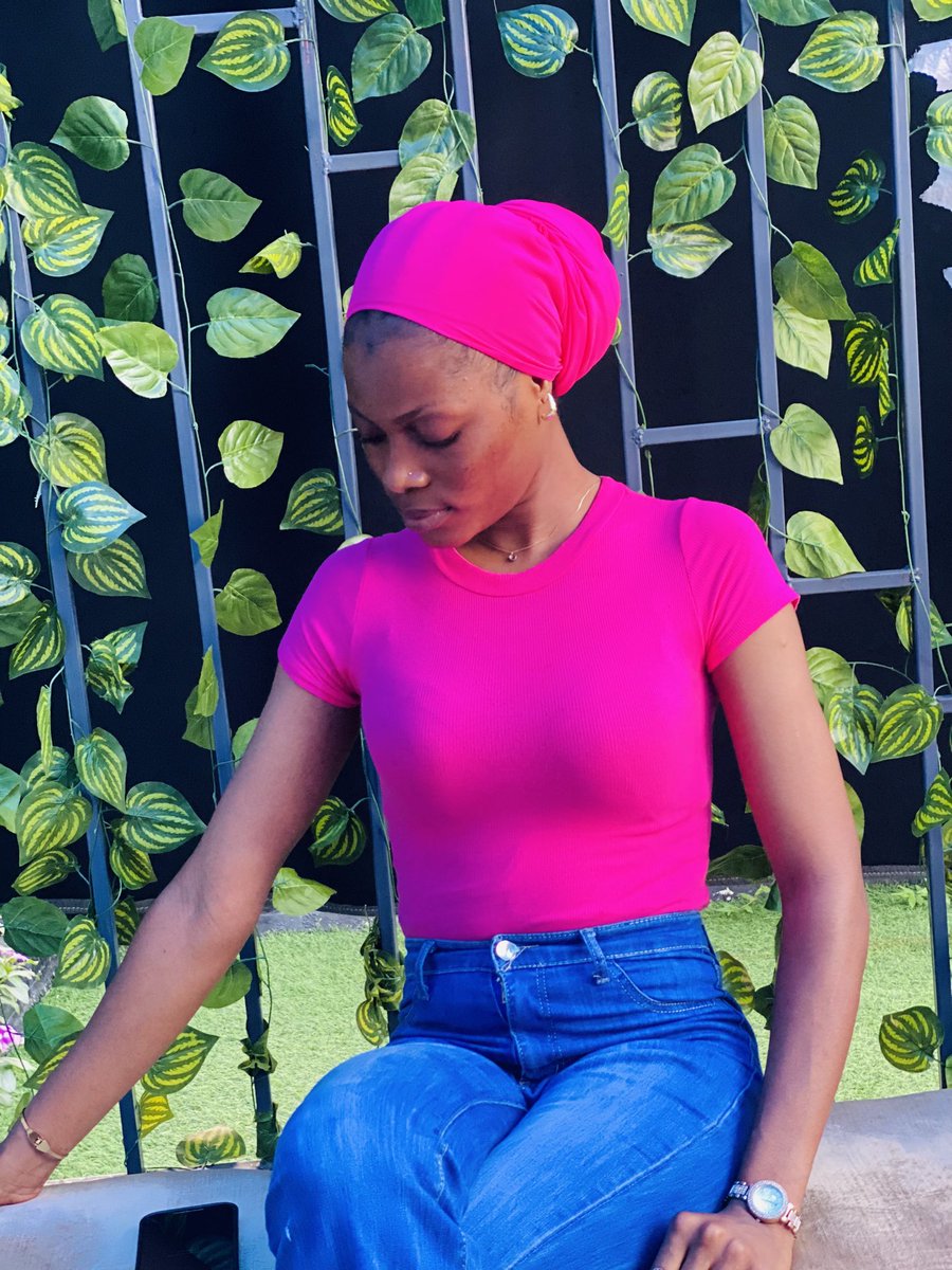 AlabiRuqayyah's tweet photo. @modestywithbola All scarves from @AlabiRuqayyah ✨🤭 https://t.co/0kWfTa4O4O