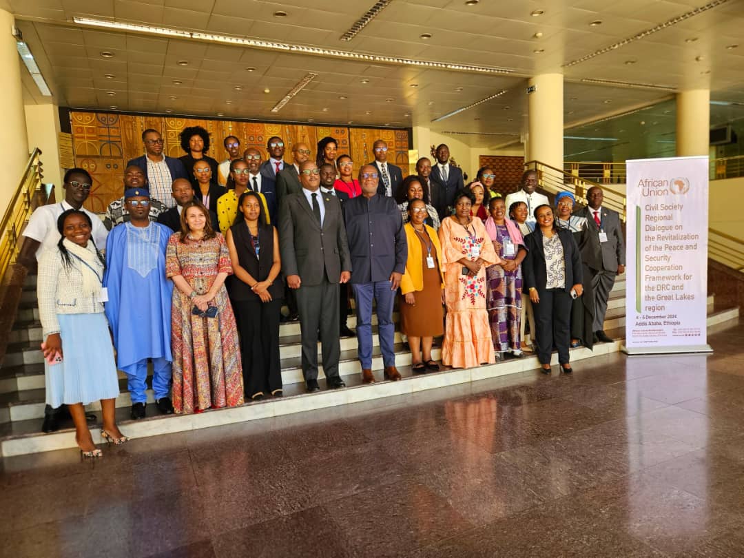 1️⃣ La COCAFEM/GL au Dialogue régional sur la revitalisation de l'Accord-Cadre pour la paix, la sécurité et le développement en RDC et dans la région dest Grands Lacs. Cette rencontre s'est tenue du 4 au 5 décembre 🌍✊ #Paix #GrandsLacs #DialogueRégional