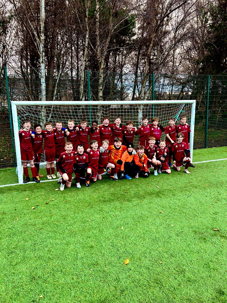 A great way to finish off the year with All three teams together. All of these lads have flourished this year and are becoming a real force in Edinburgh. Well done lads, we’ll see you back in January to start it all over again 🇱🇻💪🏻⚽️ #CmonTheTynie