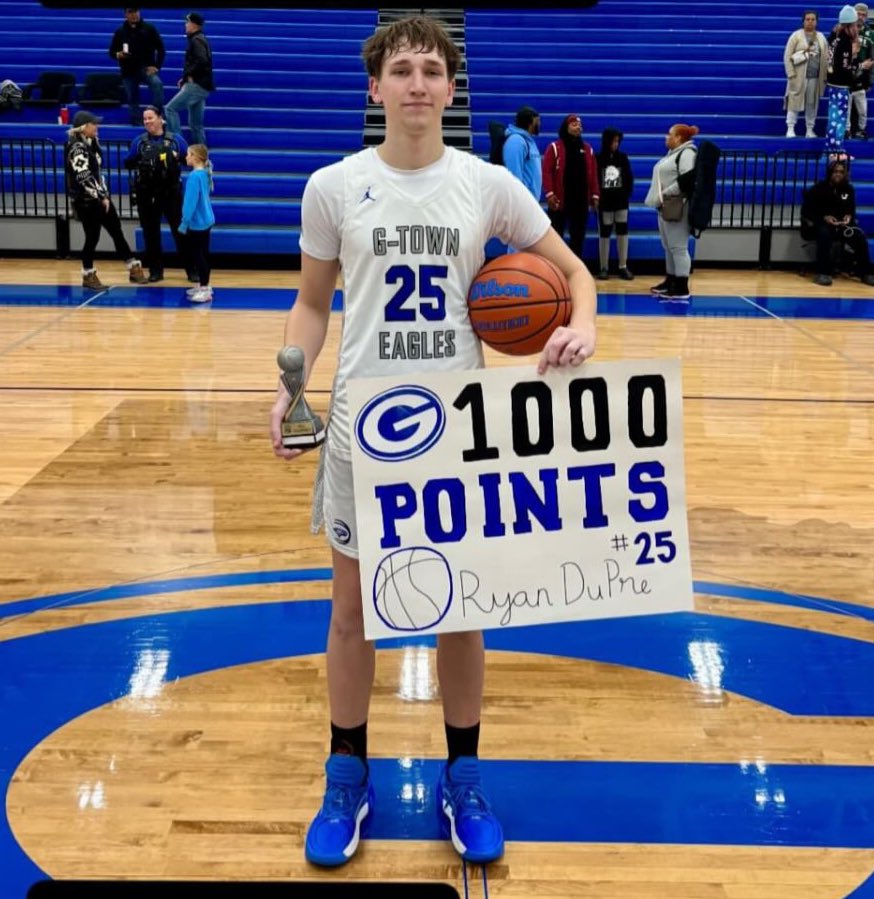I just want to say thank you to all my coaches and teammates for helping me reach 1,000 points in my high school career. I also want to thank my family as well for all the support they have gave me over these last 3 years. <a href="/GTEaglesBBall/">Eagle Fight</a> @J_UNO_ELITE