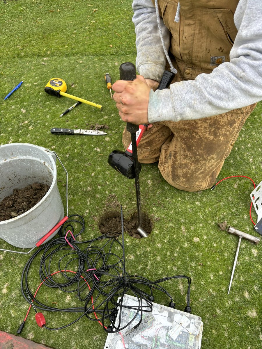 jim_pav's tweet photo. We installed the data collection sensor on the eleventh green for the ongoing Winter Injury Study, working with the University of Minnesota Turfgrass Science Program. This will be our fifth year contributing to the study. #WinterTurf #golf #turflife #turfresearch https://t.co/7YZSyl9r63