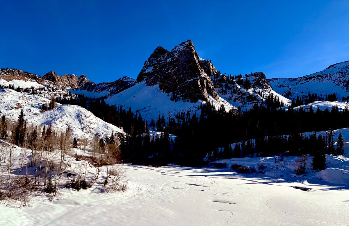 micbrew77's tweet photo. Lake Blanche in Mounthaven Utah. https://t.co/ewQjrT47KD
