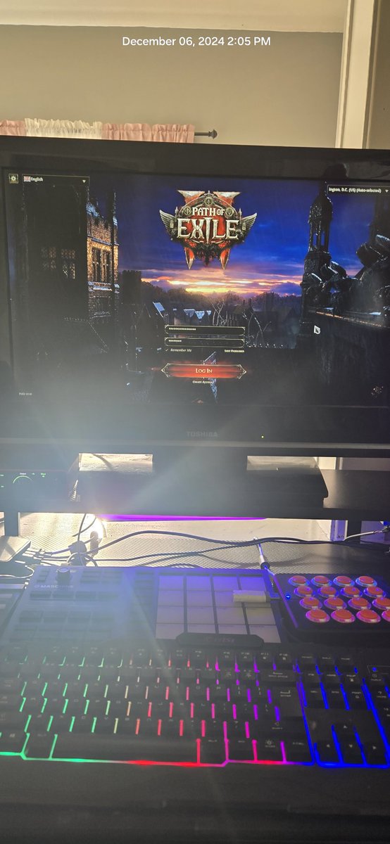 d0tmatic's tweet photo. Work just canceled for the next 4 days. Login! Christmas came early! https://t.co/zLxxj23OgQ