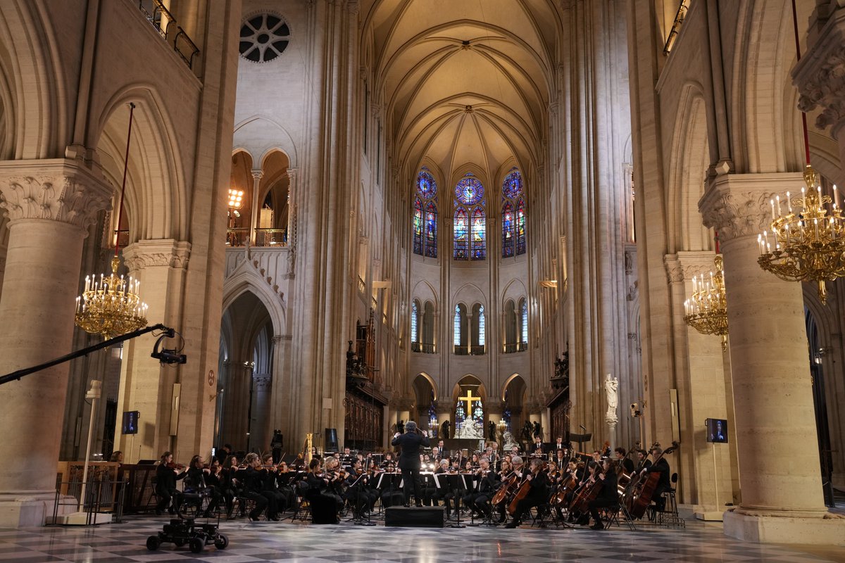 Gustavo Dudamel tweet media