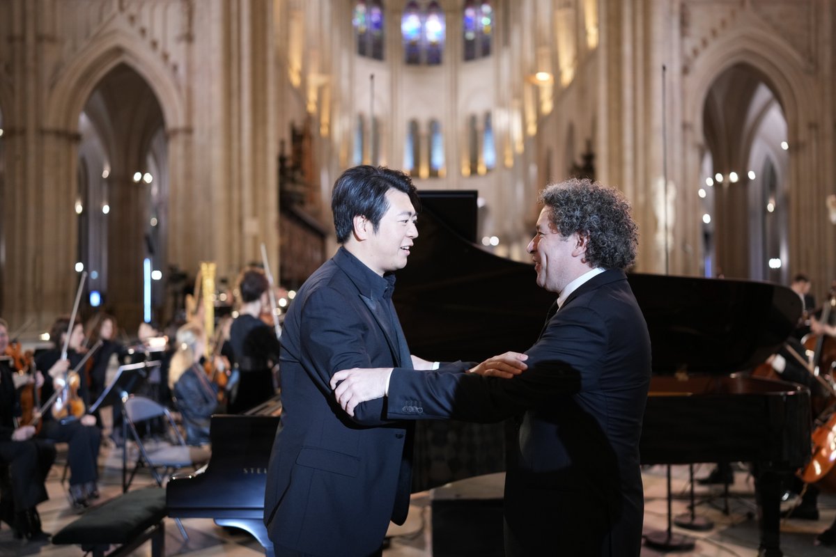 Gustavo Dudamel tweet media