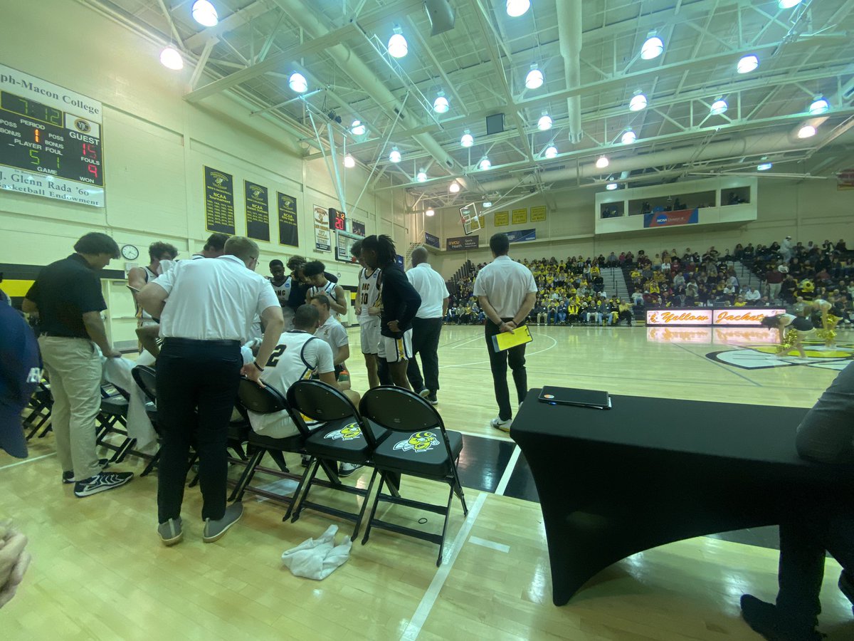 Peter Gard (@petergard3) on Twitter photo Spent the weekend watching <a href="/rmchoops/">Randolph-Macon Hoops</a> prepare for a big time game against Hampden Sydney!
Special thanks to <a href="/DominicDunn44/">Dominic Dunn</a> and Coach Merkel (<a href="/joshmerkel4/">Josh Merkel</a>) for allowing me to watch practice, film, and getting me a front row seat for the game. High level hoops on both sides. Spent the weekend watching <a href="/rmchoops/">Randolph-Macon Hoops</a> prepare for a big time game against Hampden Sydney!
Special thanks to <a href="/DominicDunn44/">Dominic Dunn</a> and Coach Merkel (<a href="/joshmerkel4/">Josh Merkel</a>) for allowing me to watch practice, film, and getting me a front row seat for the game. High level hoops on both sides.