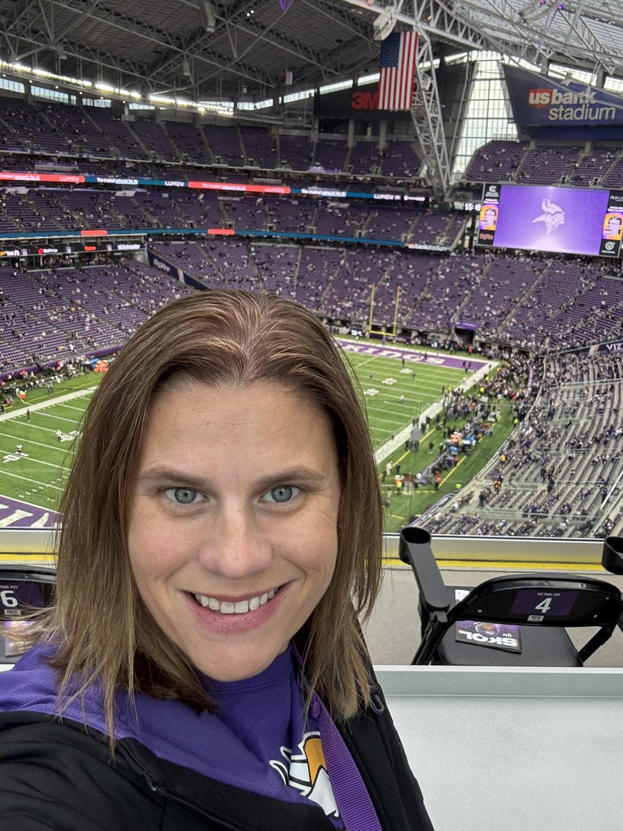 jessiferseabs's tweet photo. @vikingspromos #vikingsHAIR https://t.co/24xND1KJfK