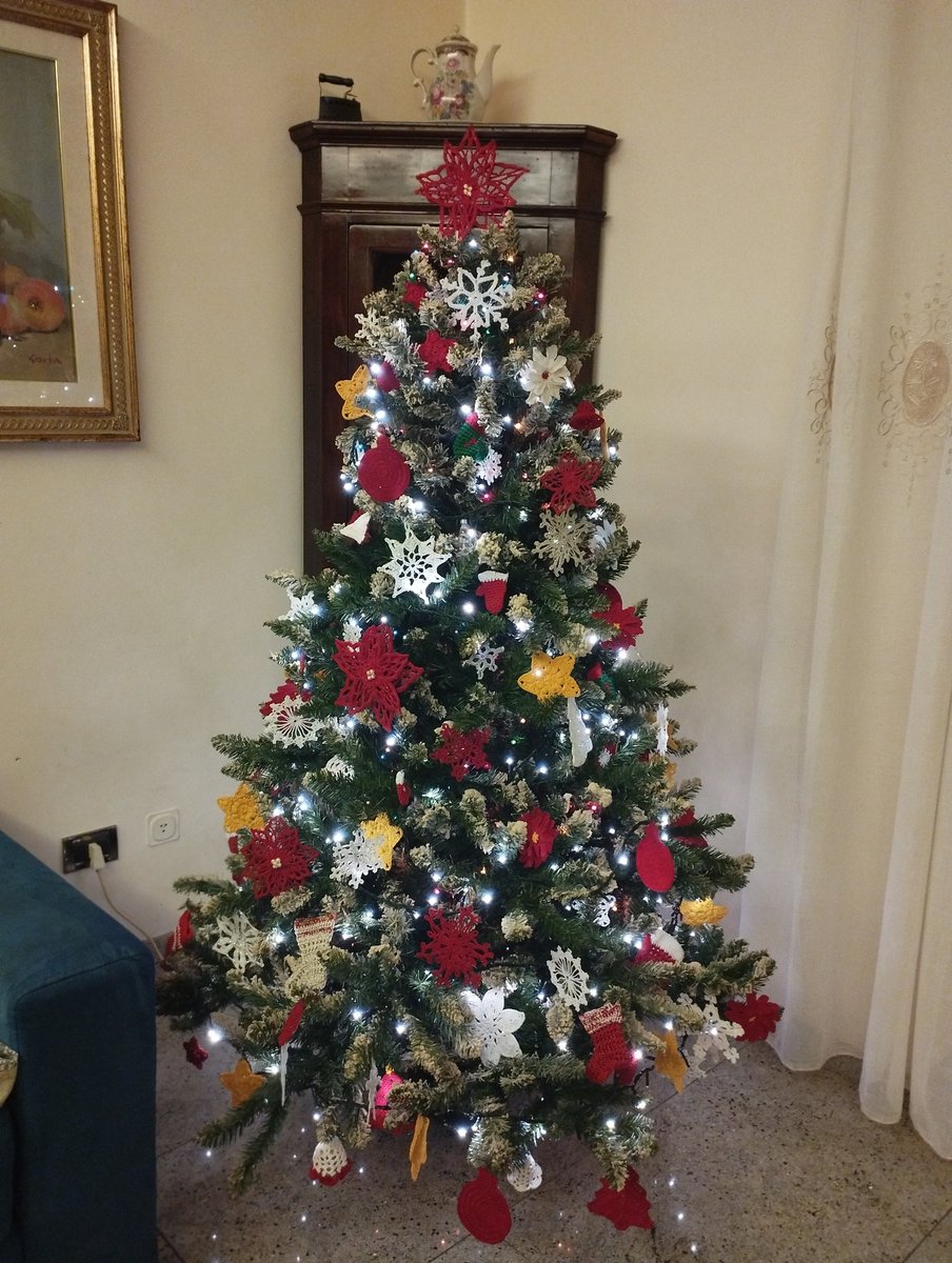 Vi prego fate i complimenti a mia madre che sta sferruzzando da giugno