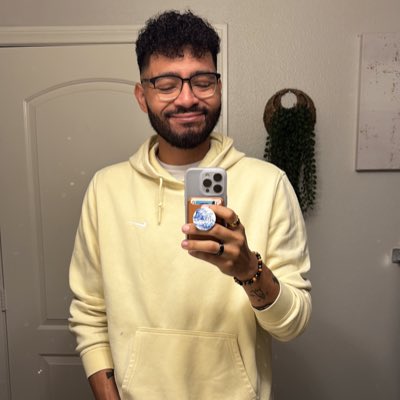 michx3l_'s tweet photo. #NewProfilePic https://t.co/0pEns2DLQg