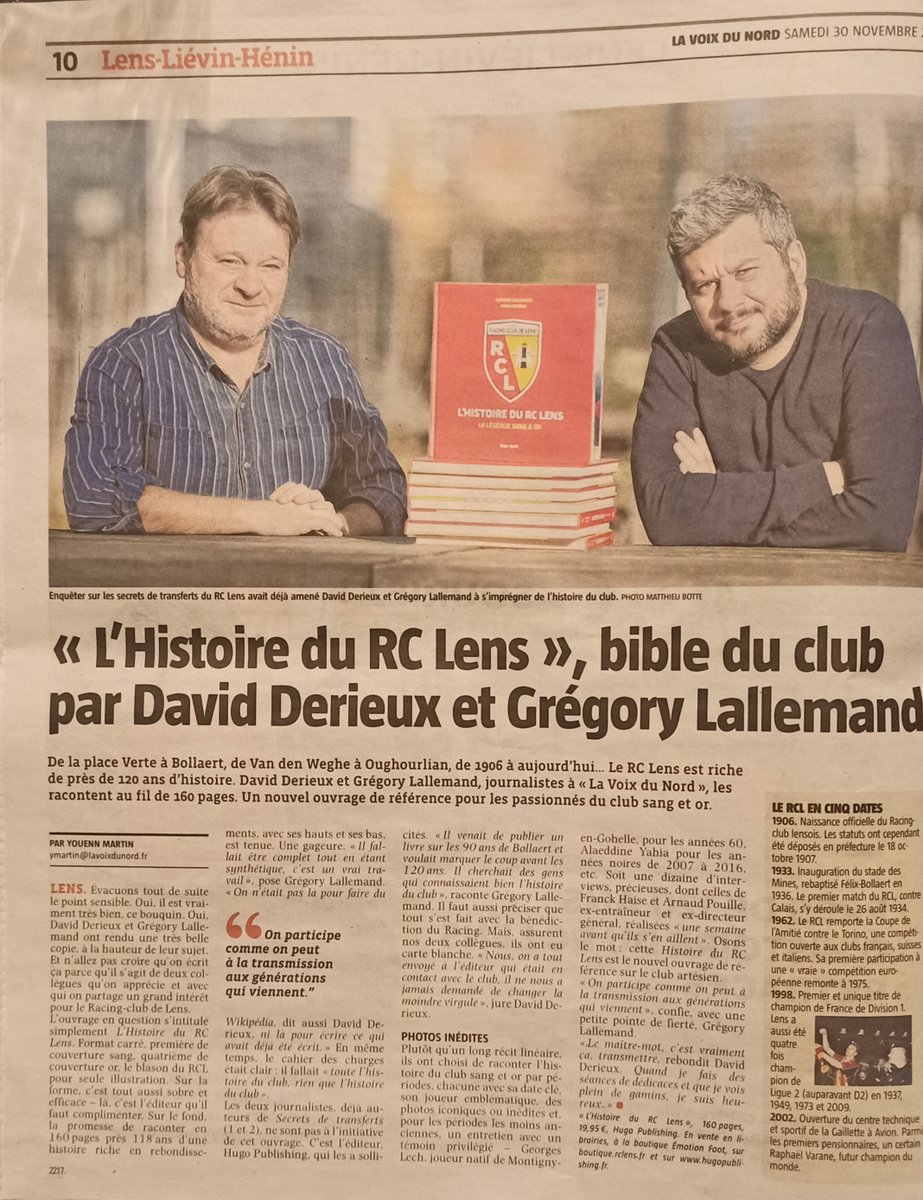 psvfrance1913's tweet photo. Et n'oubliez pas au pied du sapin le magnifique ouvrage sur l'Histoire du RC.Lens @daviddvdn @GregLallemand @RickSubnel @RikElfrink @ruudjanson https://t.co/eSjo4l8k6Z