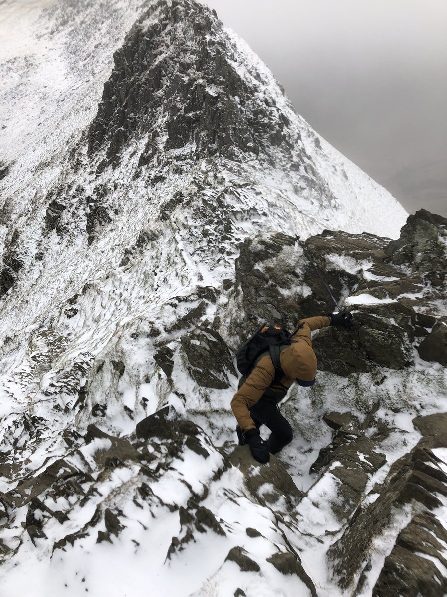 Brilliant to see walkers today making good equipment choices! Many had micro spikes rather than crampons, ideal for the icy conditions! Also, some had chosen to bring an ice axe just incase, useful even as a ‘short stick’ whilst balancing along the edges! <a href="/Petzl/">Petzl</a> <a href="/lyonequipment/">Lyon Equipment</a>