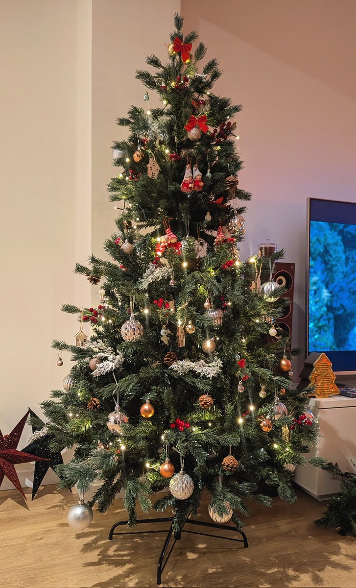 chicha_atana's tweet photo. Mi nivel de cornudismo en Navidad hasta a mí me sorprende https://t.co/6uTlpmwKko