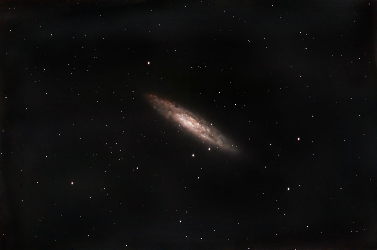 Celestron's tweet photo. ๐ He's spent decades imaging the Moon, and now #TeamCelestron member #RobertReeves is reaching even deeper into the #universe! Armed with a #CelestronOrigin, heโs shooting dozens of new targets like #galaxies, #nebulae, & #starclustersโall from his suburban backyard. https://t.co/KtQhnHlvAs
