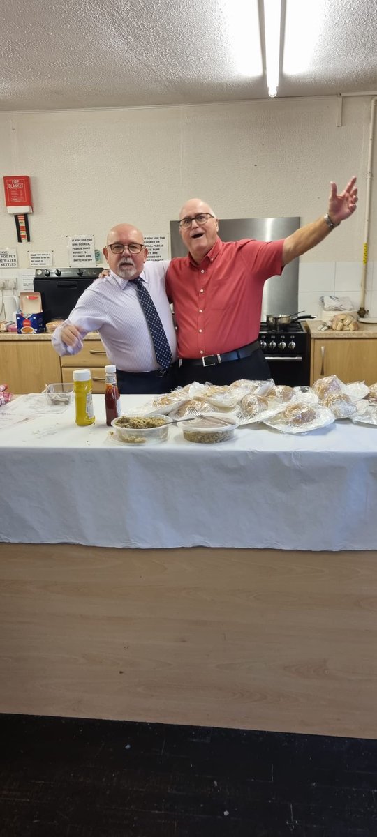 Fr Paul Hutchins (@frpaulhutchins) on Twitter photo All the fun of the Christmas 🎄 Fait at Most Holy Trinity Blackley today!
<a href="/DioManchester/">Diocese of Manchester</a> All the fun of the Christmas 🎄 Fait at Most Holy Trinity Blackley today!
<a href="/DioManchester/">Diocese of Manchester</a>