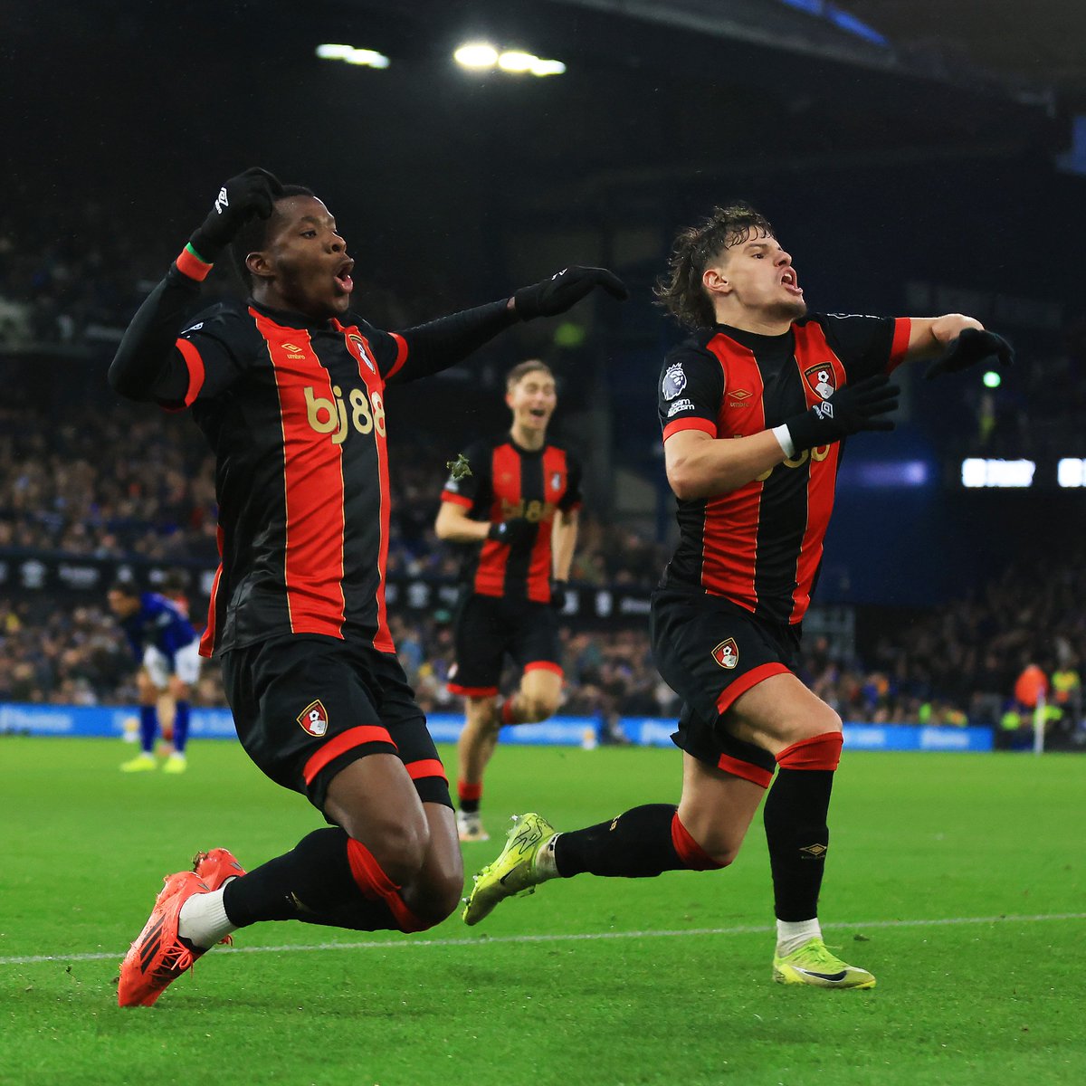 afcbournemouth's tweet photo. Sliding into Sunday night like: https://t.co/rcuFam07g5