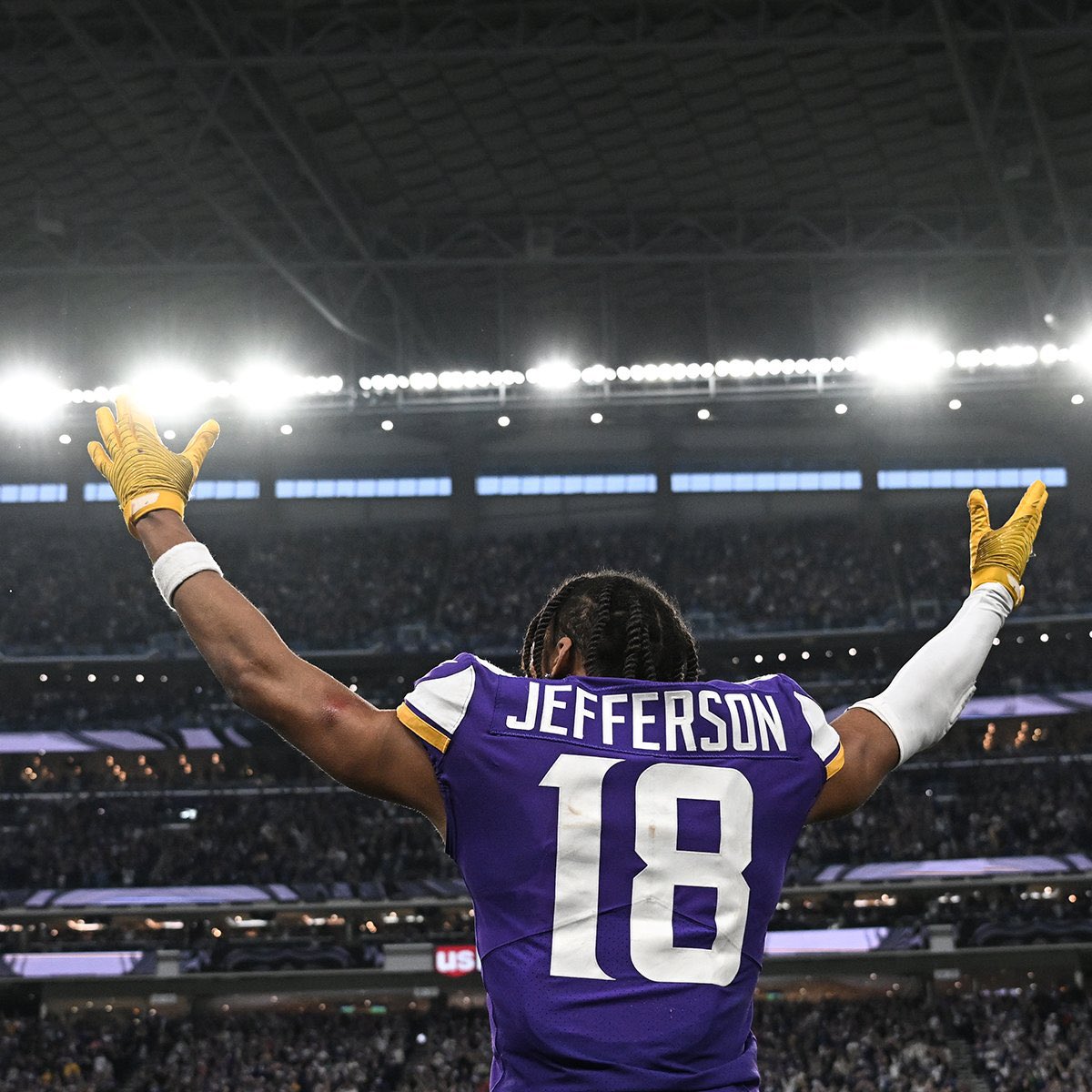 lonnngshotkid's tweet photo. Jefferson #ForRandy 💜💛 https://t.co/JGLQe8Z2xz